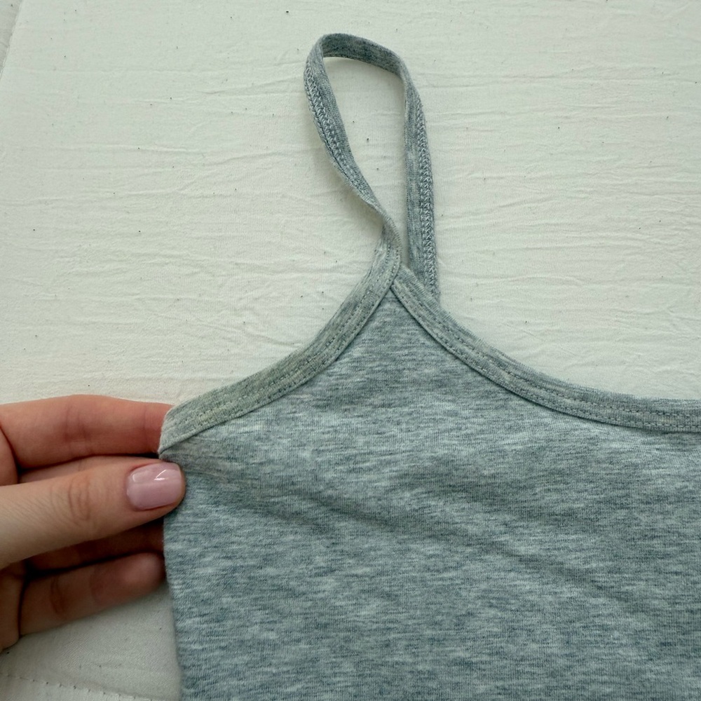 TNA Chill Karelis Cropped Tank - Picture 2 of 7
